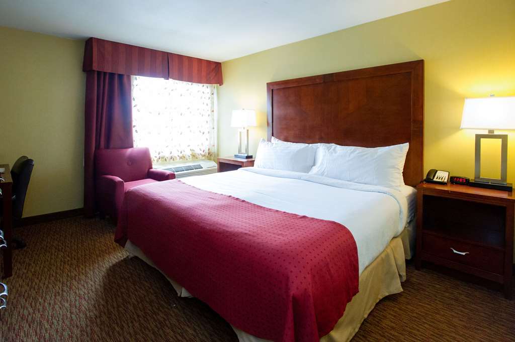 The Grand Hotel, Ascend Collection Hotel 3*